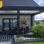 Aluminium pergola with lamella roof